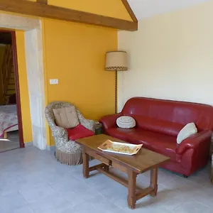 Dompierre-sur-besbre, 4 Pièces, 6 Personnes - Fr-1-489-51 Hébergement de vacances