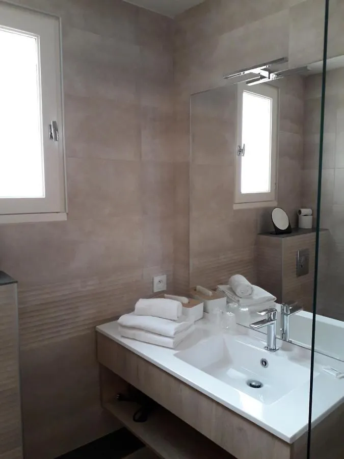 *** Hotel Auberge La Tomette, The Originals Relais Vitrac  France