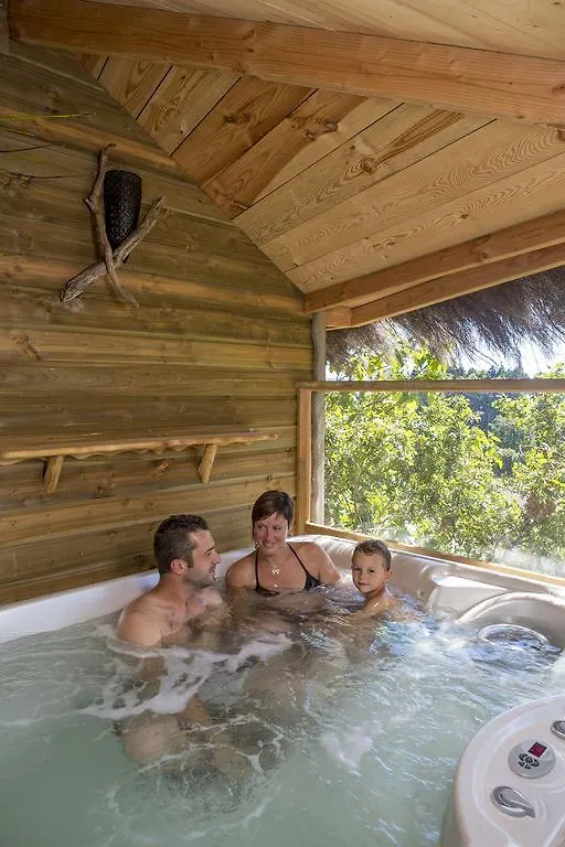 Auberge La Tomette, The Originals Relais Vitrac  3*, Vitrac (Cantal)