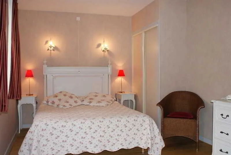Auberge La Tomette, The Originals Relais Vitrac  3*, Vitrac (Cantal) France