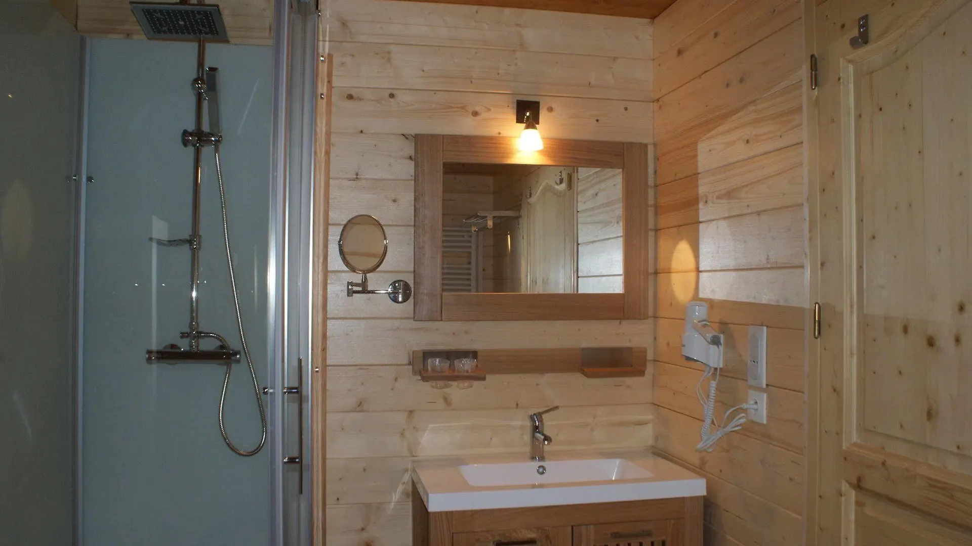 Auberge La Tomette, The Originals Relais Vitrac  Vitrac (Cantal)