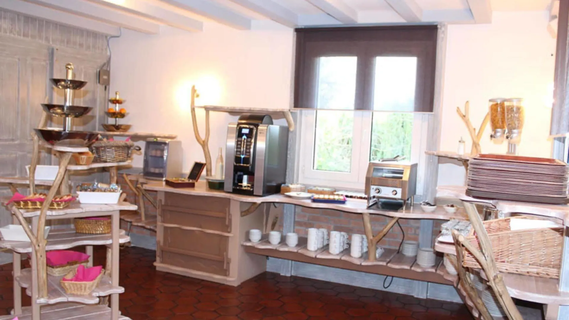 Auberge La Tomette, The Originals Relais Vitrac  3*, Vitrac (Cantal)